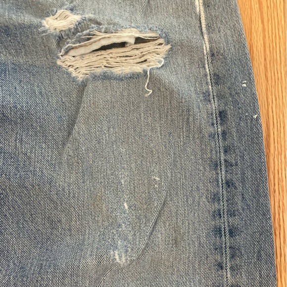Distressed 501 Levi’s 33x30 - Picture 2 of 9